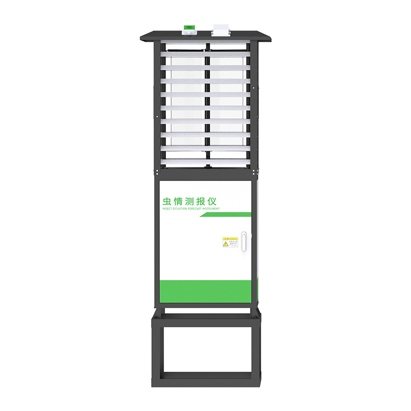 IoT insect monitoring light