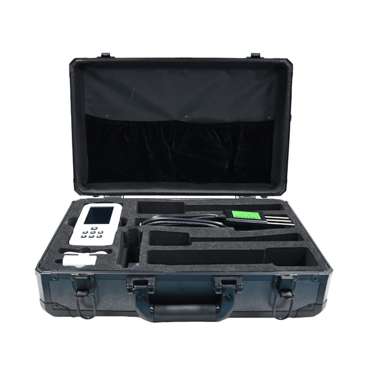 4G Soil Temperature and Moisture Meter